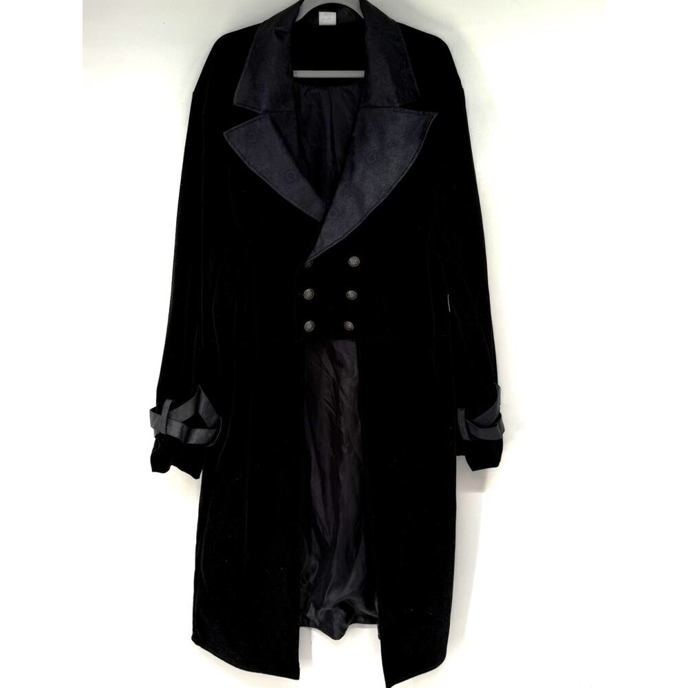 NWT Spirit Halloween Stagecoach Coat Plus XL Black Floral Velvet Cosplay Gothic